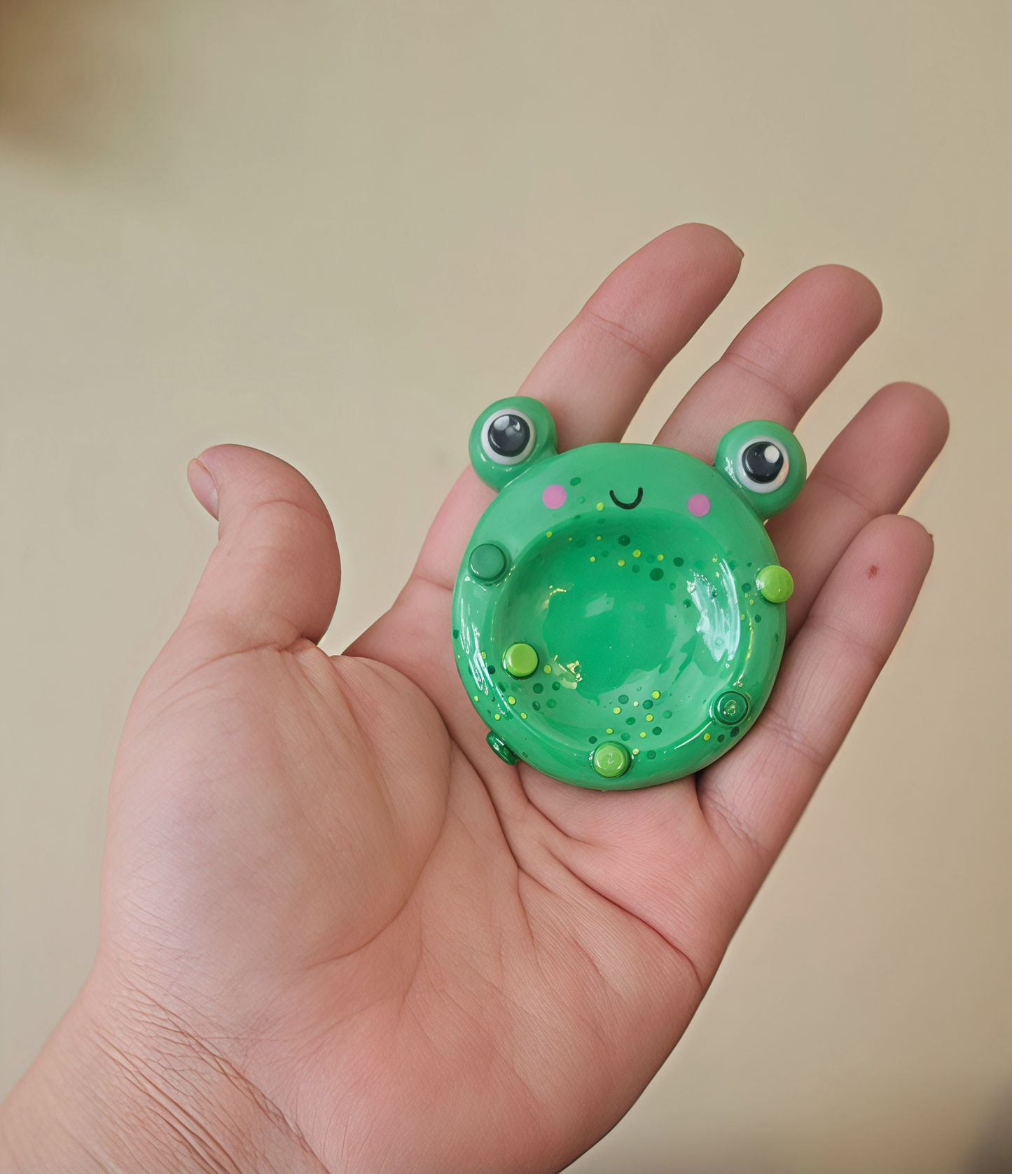 🐸 Piedrita de la Tranquilidad: Paz del Estanque [RANA VERDE]