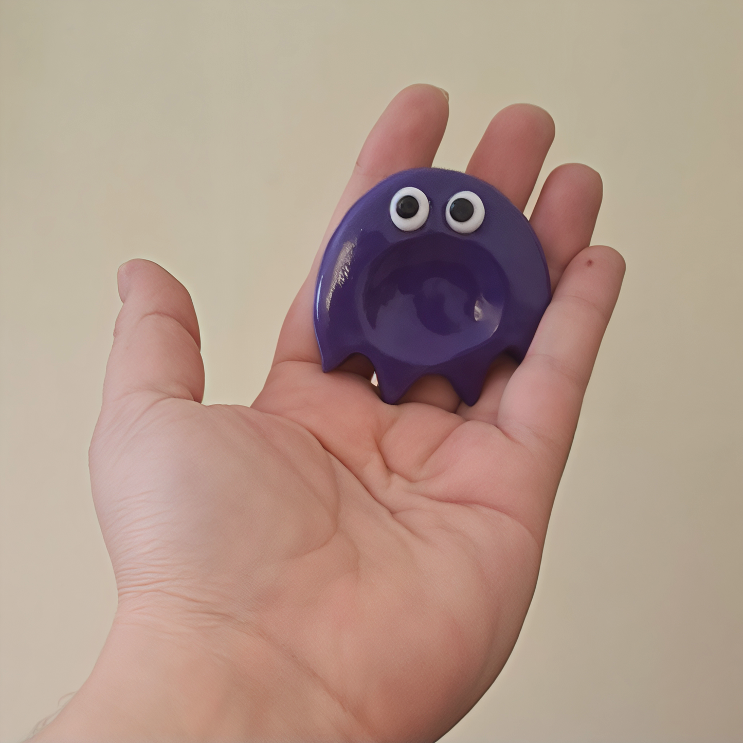 🖤 Tu Piedrita de la Tranquilidad: Centinela violeta - Pacman